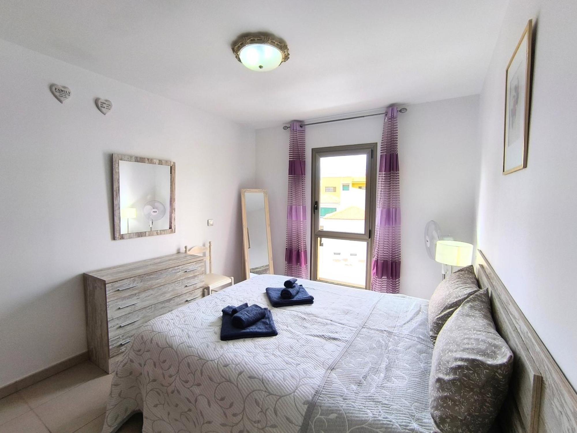 Alcavista - Ac, Fibre Net, 350m To Ocean, Garage, Tv Channels, Sunsets And La Gomera View From Balcony Apartment Alcala (Tenerife)