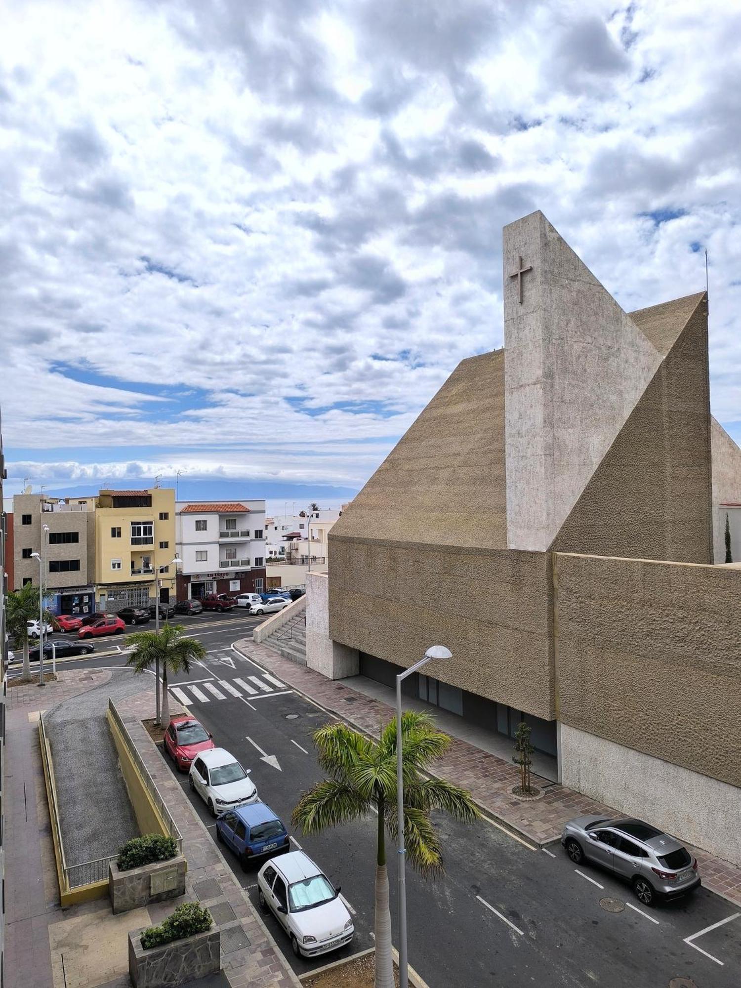 Alcavista - Ac, Fibre Net, 350m To Ocean, Garage, Tv Channels, Sunsets And La Gomera View From Balcony Alcalá la Real